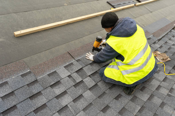 Best Emergency Roof Repair  in Markesan, WI